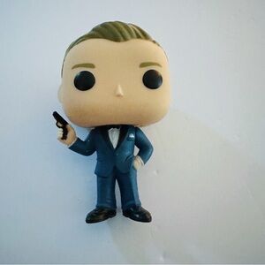 3/12✨ FunkoPop James Bond 007